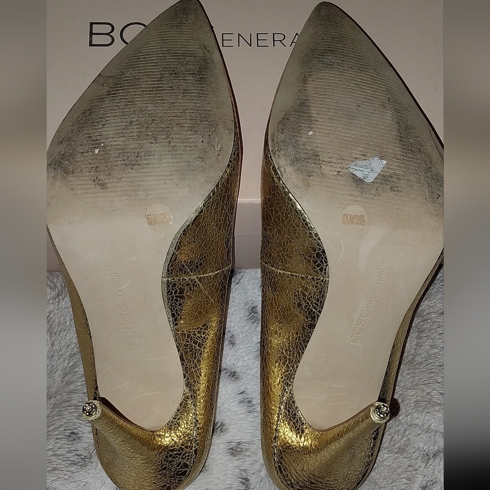 BCBG HEELS - Picture 9 of 10